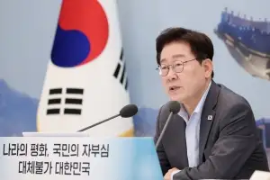 이 대통령 “과거 관습 탈피해서 비상한 해법으로 주택 공급 물량 확보하라”