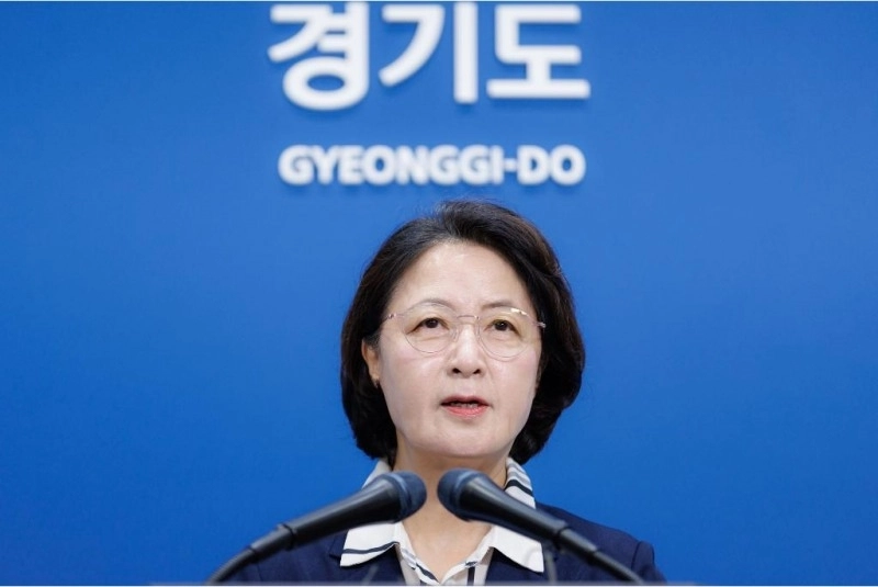 추미애 경기도지사가 5일 도청 브리핑룸에서 재정위기 상황에 대한 기자회견을 갖고 있다. 경기도 제공