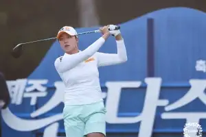 KLPGA 박예지 “1라운드 여왕? 이젠 끝까지  잘 쳐야죠”