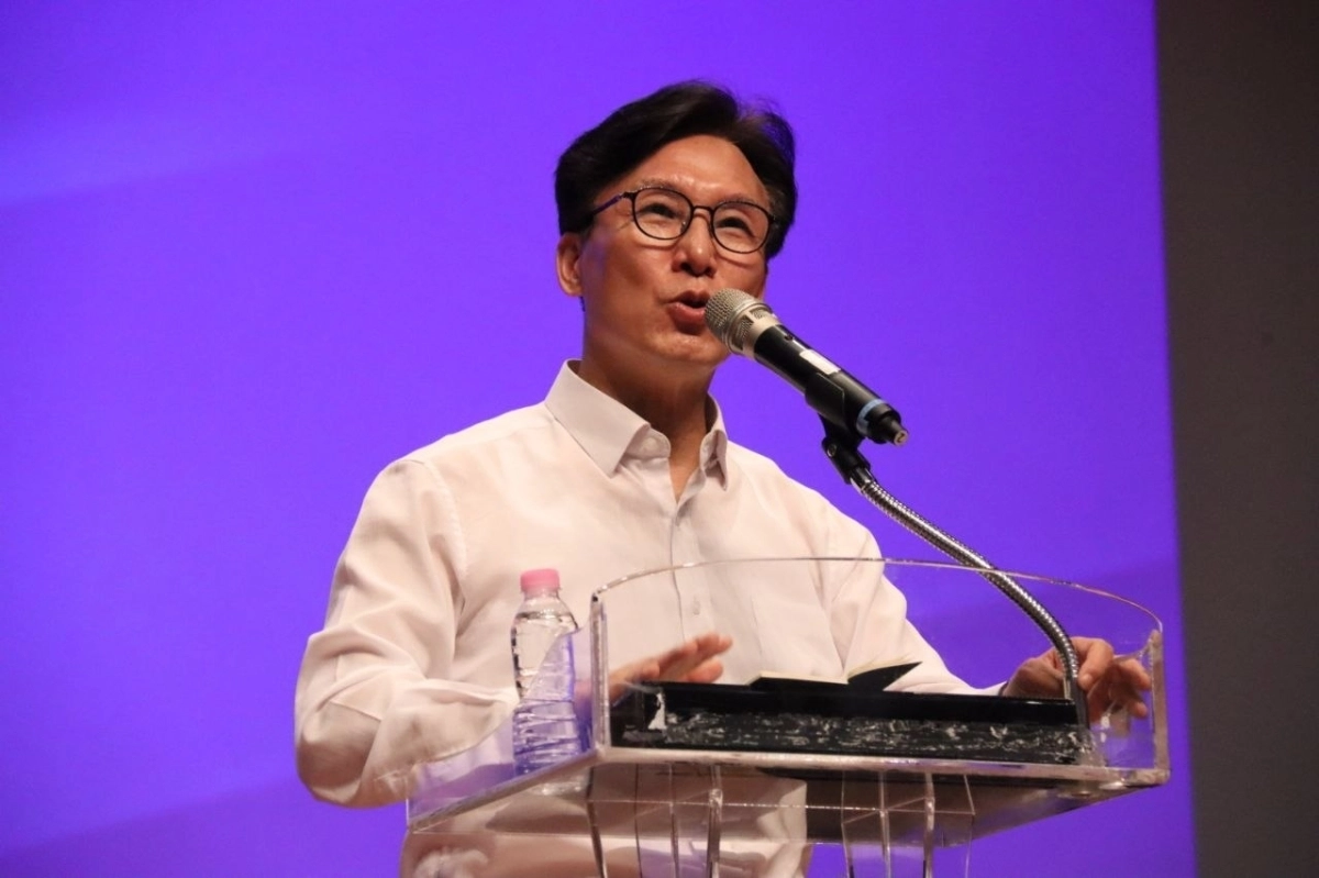 핵심 활동가 강연에서 연설하는 김민석 후보
