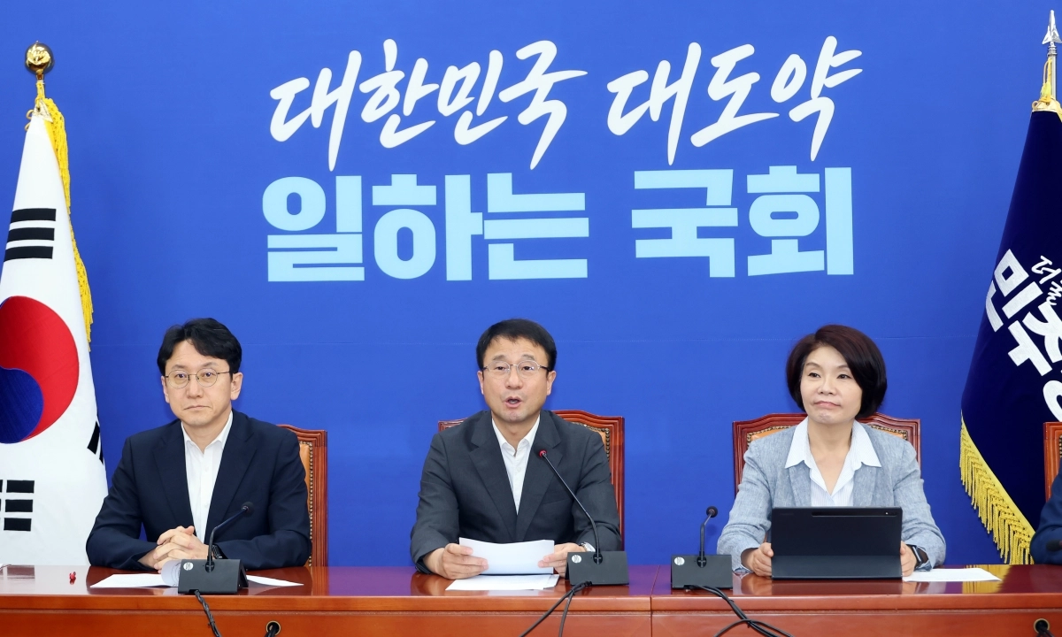 한병도 더불어민주당 당대표 직무대행 겸 원내대표가 7일 국회에서 열린 원내대책회의에서 발언하고 있다. 연합뉴스