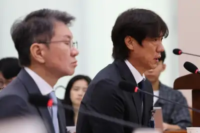 압수수색에 심판 성접대 의혹까지 잇단 파문에 외신도 한국축구 집중 조명