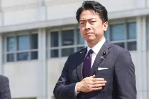 ‘전투’ 지우고 ‘방어’ 강조……안보전략 표현 바꾸는 日 속내는