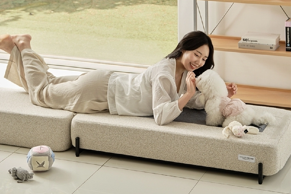 세라젬 ‘리플랙스 마사지 소파베드’. 세라젬 제공