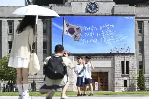 태극기 바람에 가장 시원했던 1945년 그날