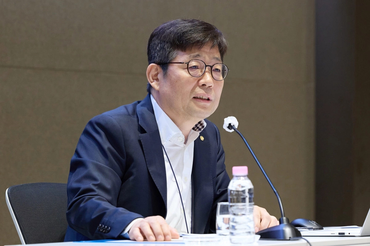 기자간담회 하는 유상대 한국은행 부총재