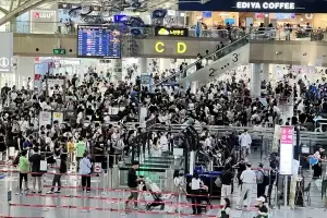 부산 김해공항 상반기 200만 첫 돌파…“거점 항공사 지키고 외항사 유치해야”