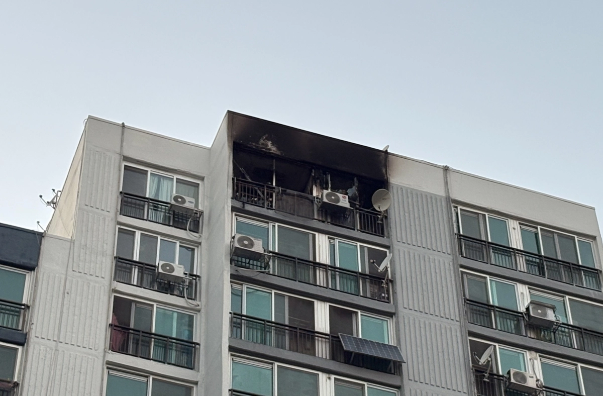 지난 11일 화재가 발생한 서울 강서구 가양동 임대아파트 모습. ﻿   뉴시스