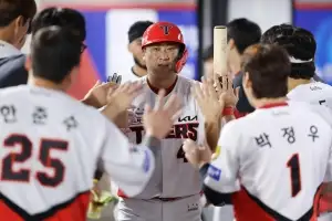 올러엔 ‘명품 리드’ 페덱엔 ‘천적’… KIA 김태군, 슬기로운 포수 생활
