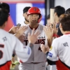 올러엔 ‘명품 리드’ 페덱엔 ‘천적’… KIA 김태군, 슬기로운 포수 생활
