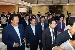 與 비공개 의총서 세제개편·주택 공급안 논의…“가장 큰 관심 부동산”
