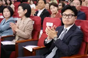 국민의힘, ‘한동훈 당게’ 서버 압색 협조…복당 플랜 영향은