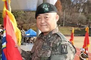‘빈총 경계 논란’ 한기성 1군단장, 사격훈련 때 ‘엎드려쏴’만 시켰다
