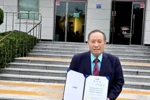 ‘진돗개 전도왕’ 박병선 순천세계수석박물관장, 진도군 홍보대사 재위촉