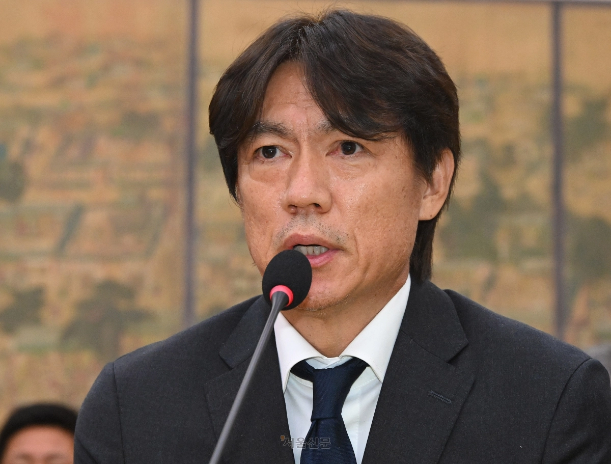 홍명보 전 축구 국가대표팀 감독. 국회사진기자단