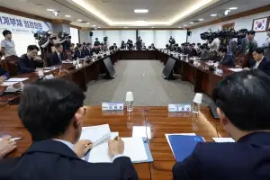 이억원 “실수요자 차질 없는 자금 지원 총력 다해달라”