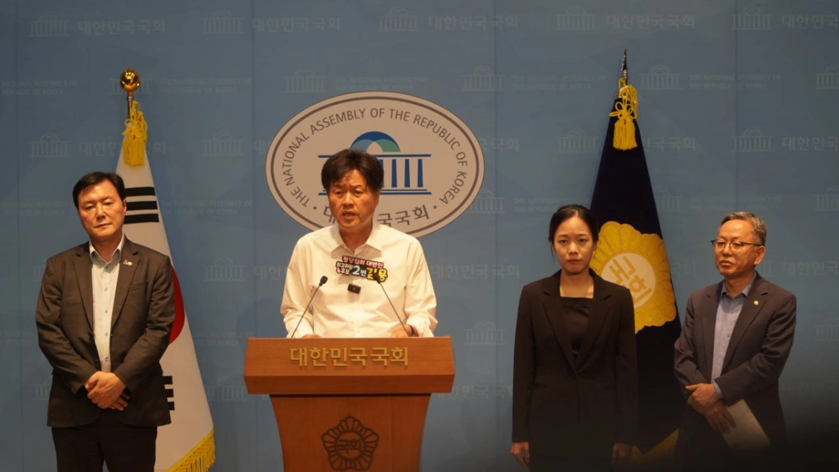김용 더불어민주당 최고위원 후보가 14일 국회 소통관에서 기자회견을 열고 발언하고 있다. 김용 최고위원 후보 선대위 공보실 제공.