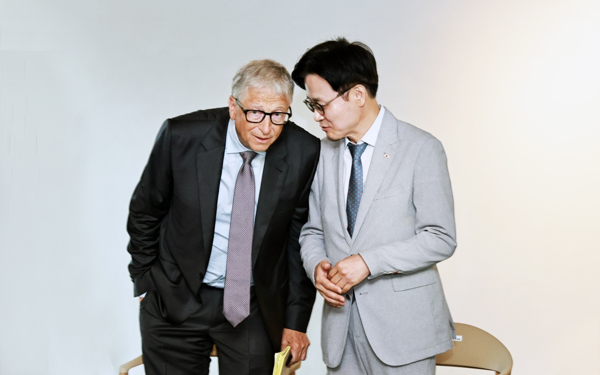 빌 게이츠 의장 만난 김정관 장관