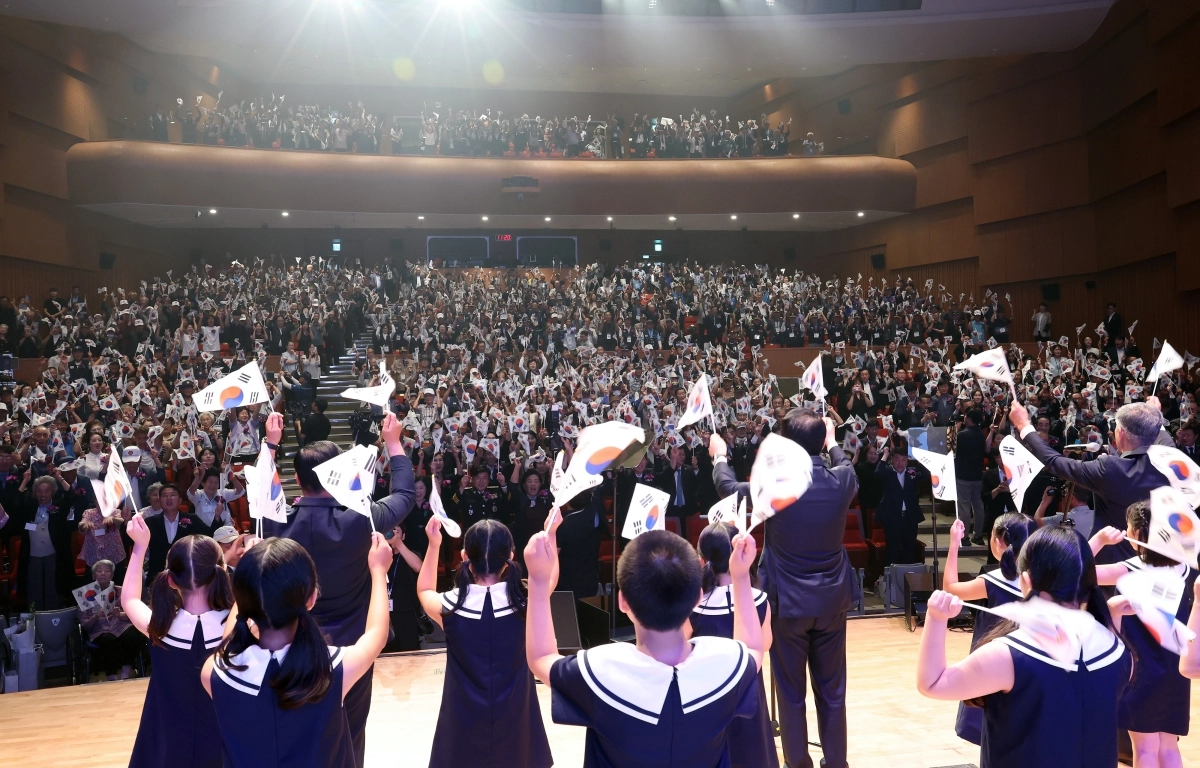 15일 충남도청 문예회관에서 1000여 명이 참석한 가운데 제81주년 광복절 경축식이 열리고 있다. 도 제공