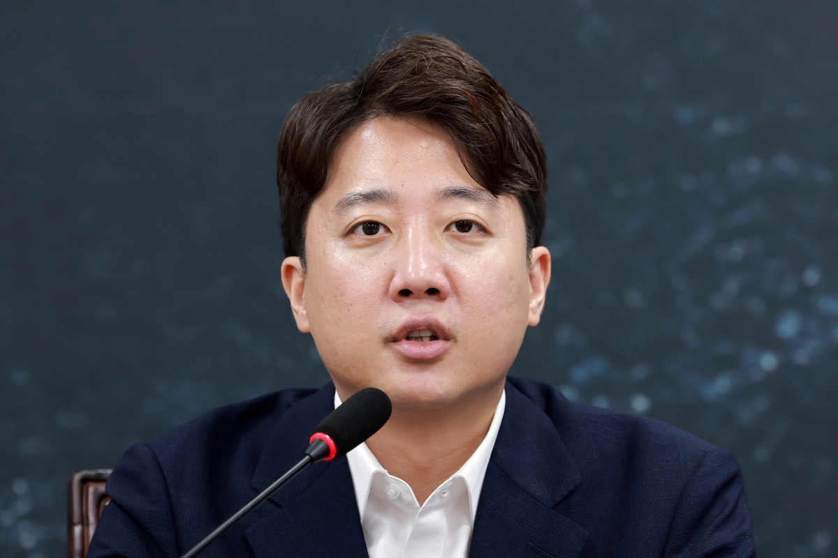 이준석 개혁신당 대표가 지난 3일 국회에서 열린 최고위원회의에 참석해 발언하고 있다. 연합뉴스