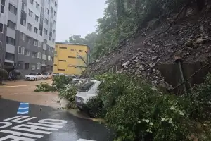 거제·통영 덮친 700㎜ 물폭탄…정부, 중대본 1단계 가동
