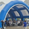 비바람 뚫고 푸른 풍선 터널로 모인 당심…與 새 지도부 선출의 날