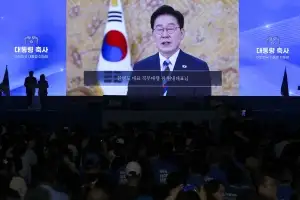 李대통령 “민주당은 하나일 때 강해…새 지도부 중심으로 다시 뭉쳐야”