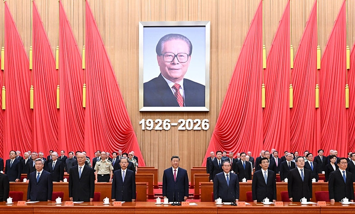 장쩌민 동지 탄생 100주년을 기념하는 행사가 17일 베이징 인민대회당에서 열린 가운데 시진핑(가운데) 국가 주석이 행사에 참석하고 있다. 신화통신 홈페이지 캡처