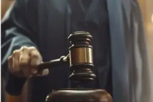 ‘이 수사 맞나’부터 다툰다… “법원, 비대해진 수사권 사전 통제를”