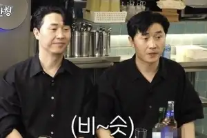 thumbnail - “형 여친이 몰래 집에 와 백허그”…쌍둥이 개그맨 대참사