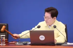 李대통령 “국군사관학교 창설 흔들림 없이…핵잠 도입 추진도 속도”
