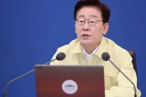 李대통령 “진영 달라도 힘 모아야 할 운명공동체…정치권 모두 협력하자”