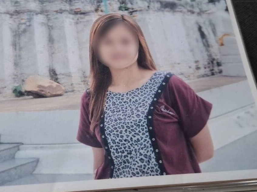 타이마사지사로 일하러 한국에 와 7년간 거주하던 30대 태국 여성(사진)이 최근 사인이 밝혀지지 않은 죽음을 맞았다고 18일(현지시간) 태국 매체들이 전했다. 카오솟 홈페이지 캡처