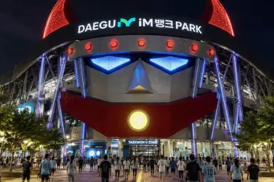 “대구 하면 로봇” 대구FC 홈 구장에 초대형 ‘태권브이’ 조형물 제안 눈길