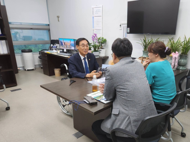 김현덕 경기도의원, 수원민예총과 정담회... “재정 어렵다고 예술인의 기회부터 줄여선 안 돼”