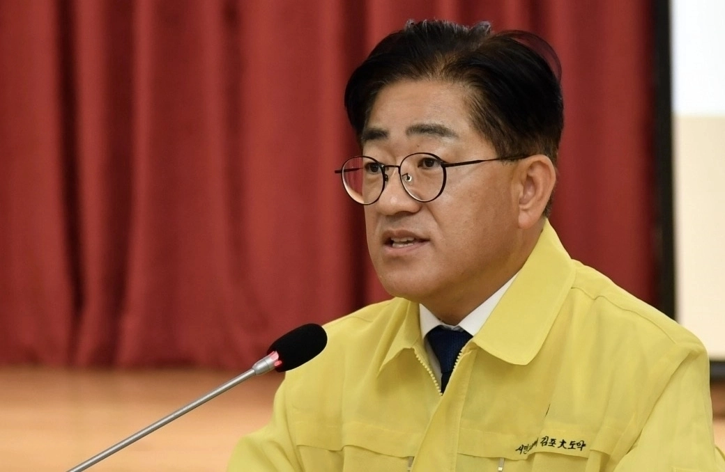 이기형 김포시장 지난달 14일 김포FC 횡령 의혹에 대해 설명하고 있다. 김포시 제공