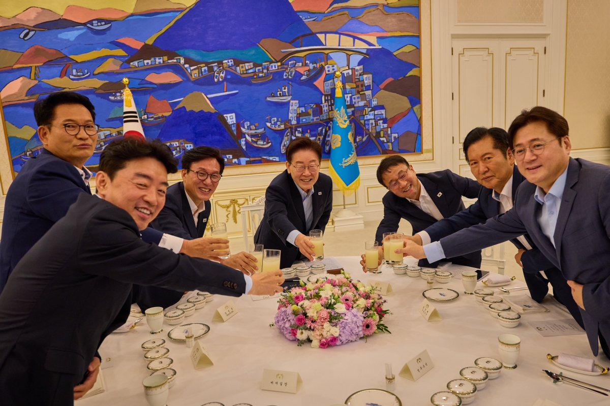 이재명 대통령과 민주당 대표·후보들 한자리에