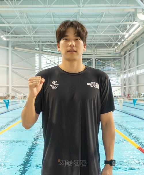 수영 국가대표팀 주장 이주호가 지난 13일 충북 진천선수촌에서 만난 2026 아이치·나고야아시안게임 선전을 다짐하고 있다. 2026.8.13.