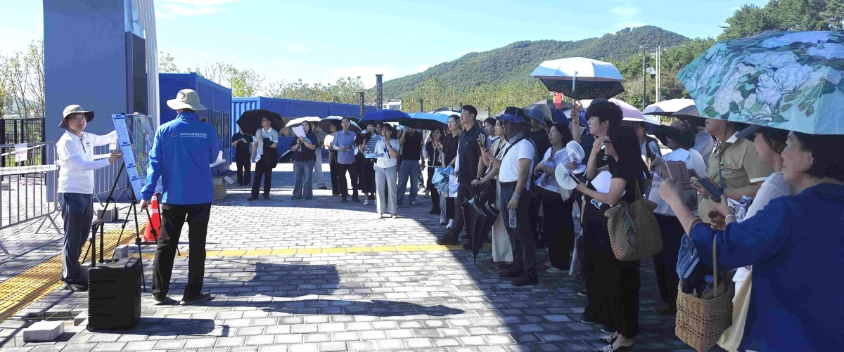 여수세계섬박람회조직위가 18일 섬박람회 모니터링단을 운영하고 있다