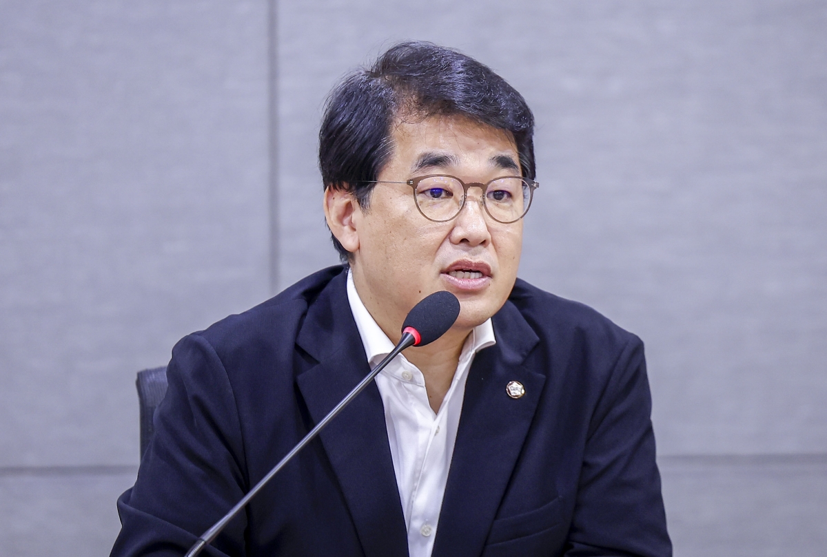 발언하는 배준영 의원