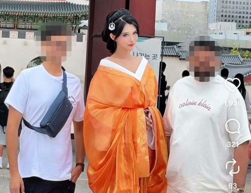 중국 인플루언서들이 중국 전통 의상인 ‘한푸’(漢服)를 입고 경복궁을 찾는 모습이 소셜미디어(SNS)에 공유됐다. 서경덕 성신여대 교수 인스타그램 캡처