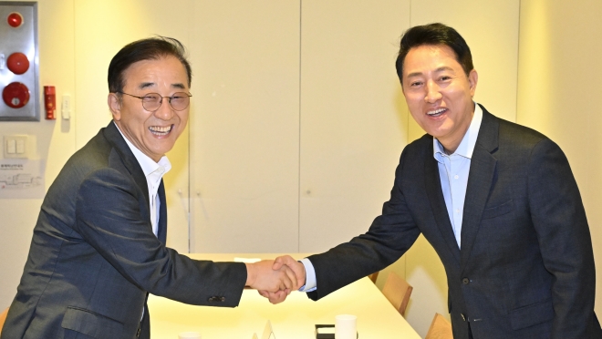 ‘빈 손’ 그친 김윤덕·오세훈 회동…내주 또 만나 ‘용산공원 담판’