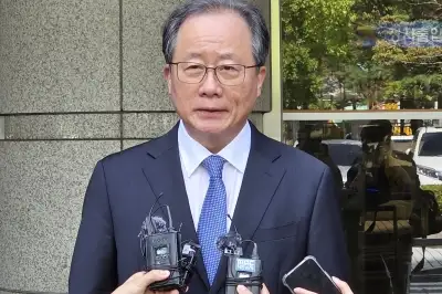 ‘해직교사 특채’ 김석준 부산교육감 2심서 무죄…재판부 “무리한 공소 제기”