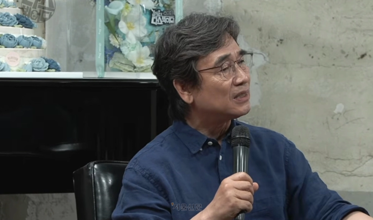 유튜브 채널 ‘딴지방송국’ 코너 ‘김어준의 다스뵈이다’에 출연한 유시민 작가. 2026.6.28 딴지방송국 유튜브 캡처