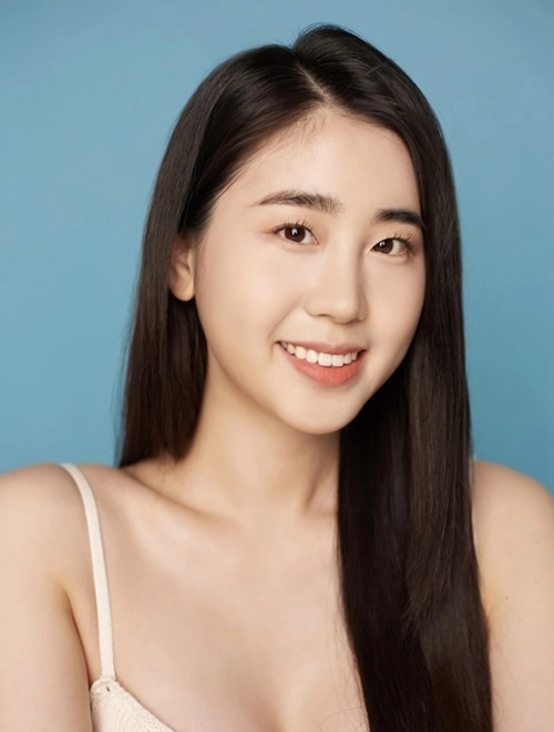배우 윤수연