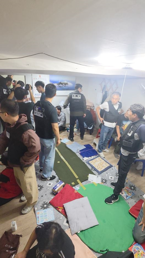창원 한 주택이 불법 도박장으로…26명 현장서 붙잡혀
