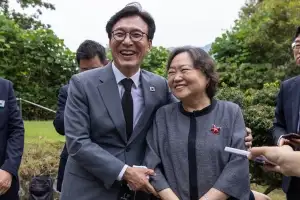‘여섯 어른’ 순례 마친 김민석… 與전대 갈등 딛고 통합 시동