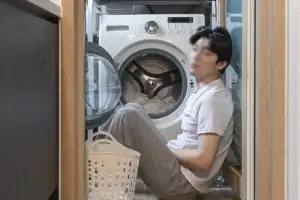 thumbnail - 맞벌이인데…“내 연봉 더 높아, 집안일 아내가 더 해야” 주장한 남편 ‘공분’