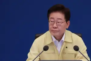 李대통령, ‘패스트트랙 단축법’ 통과에 “일이 신속히 돌아가게 돼 기뻐”
