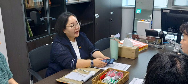 오현정 경기도의원, 작은도서관 아이돌봄, 틈새 없는 연중 운영과 최소한의 간식비 지원 확보해야